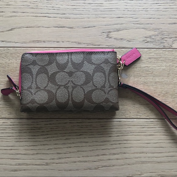 Coach wristlet - Picture 4 of 4